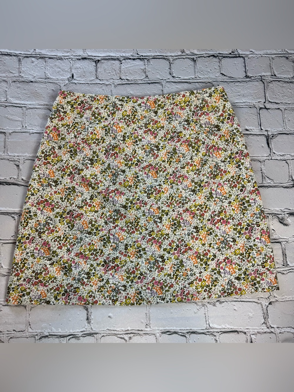 Loft Ann Taylor NWOT Eyelet Lace Dainty Floral Mini Skirt Cottagecore Size 8 - Picture 3 of 9